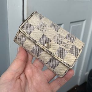 2009 authentic Louis Vuitton Damier Azur (DA) 6-ring key pouch